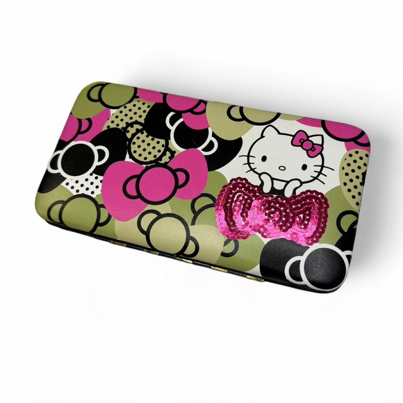 Hello Kitty wallet with sequin bow - Picture 1 of 7